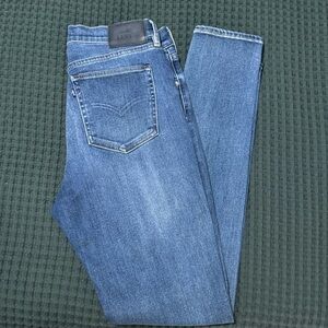 listing-status-banner